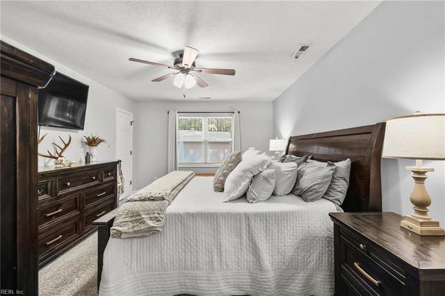 258 Guinea Mill RD, Moyock, NC 27958