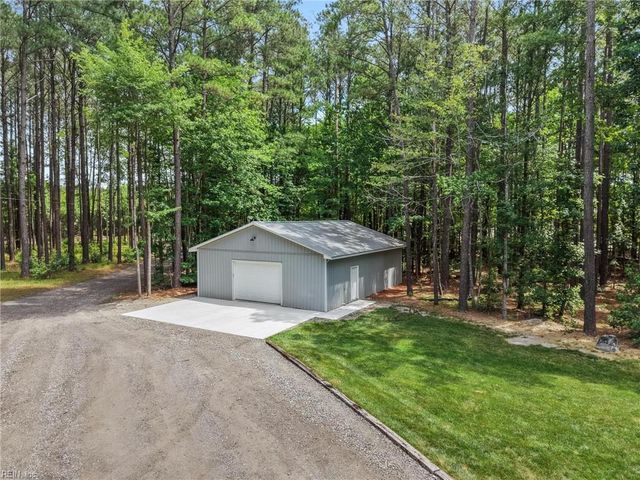 258 Guinea Mill RD, Moyock, NC 27958