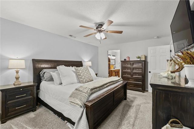 258 Guinea Mill RD, Moyock, NC 27958