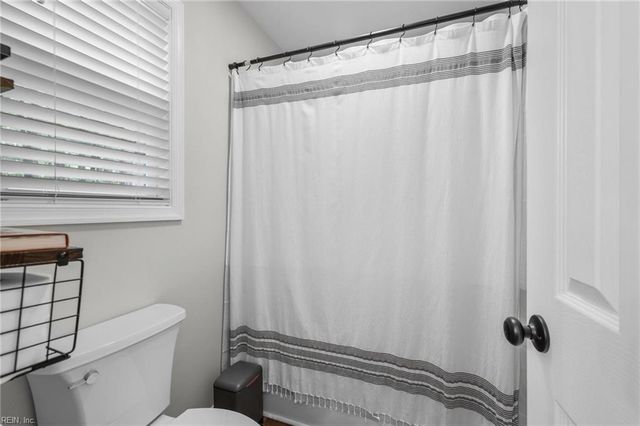 258 Guinea Mill RD, Moyock, NC 27958