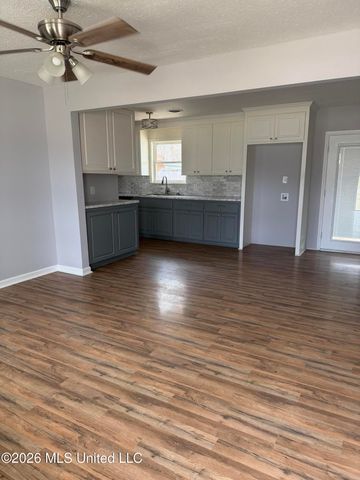 453 Marilyn Drive, Pearl, MS 39208