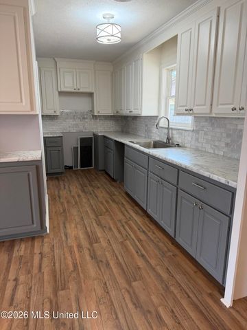 453 Marilyn Drive, Pearl, MS 39208