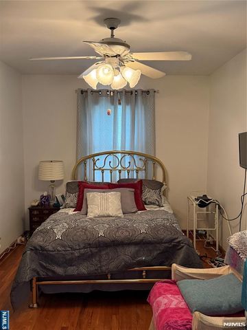 31 Wood Place, Dumont, NJ 07628
