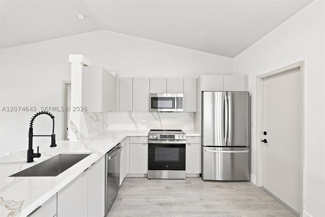 6146 Linton St, Jupiter, FL 33458