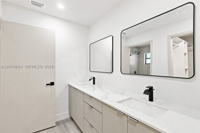 6146 Linton St, Jupiter, FL 33458