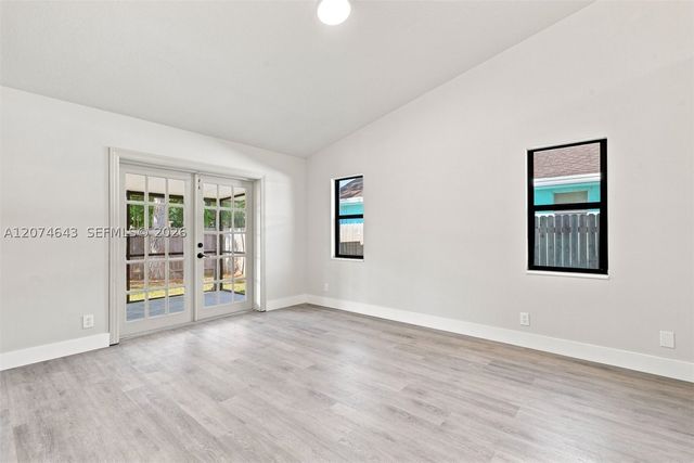 6146 Linton St, Jupiter, FL 33458