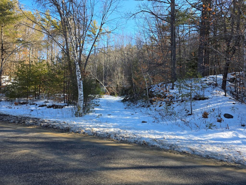135 Gore Road, Oxford, ME 04270 — exterior