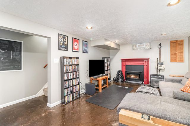 4153 Paxton Woods Lane, Cincinnati, OH 45209