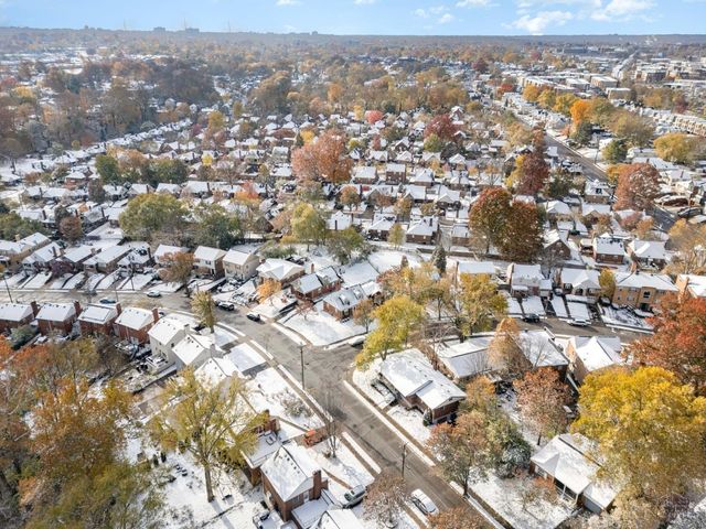 4153 Paxton Woods Lane, Cincinnati, OH 45209