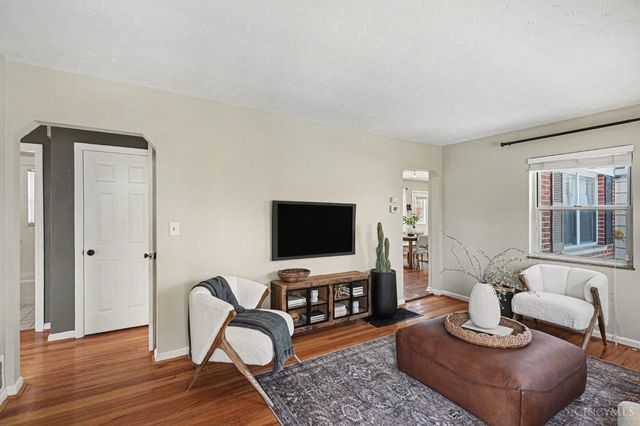 4153 Paxton Woods Lane, Cincinnati, OH 45209