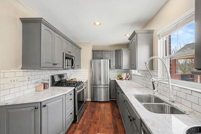 4153 Paxton Woods Lane, Cincinnati, OH 45209