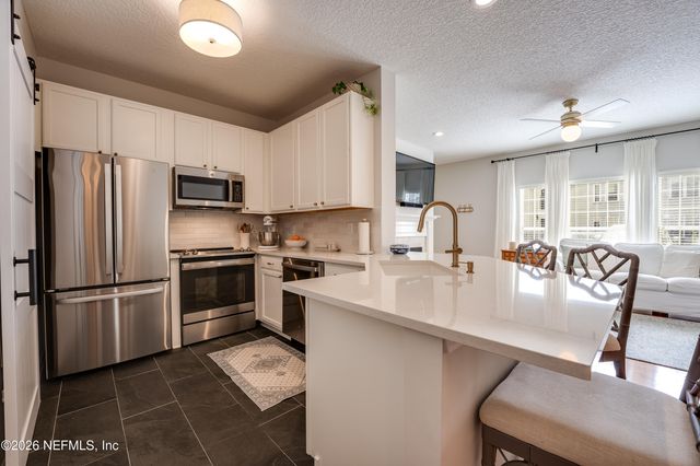 121 JARDIN DE MER Place 121, Jacksonville Beach, FL 32250