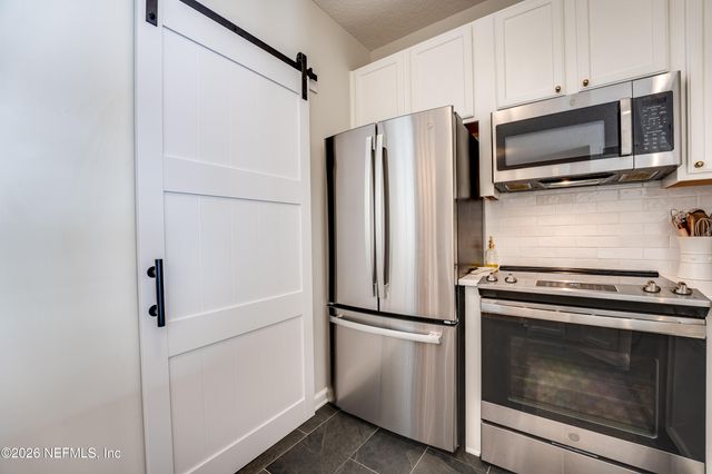 121 JARDIN DE MER Place 121, Jacksonville Beach, FL 32250