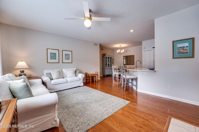 121 JARDIN DE MER Place 121, Jacksonville Beach, FL 32250