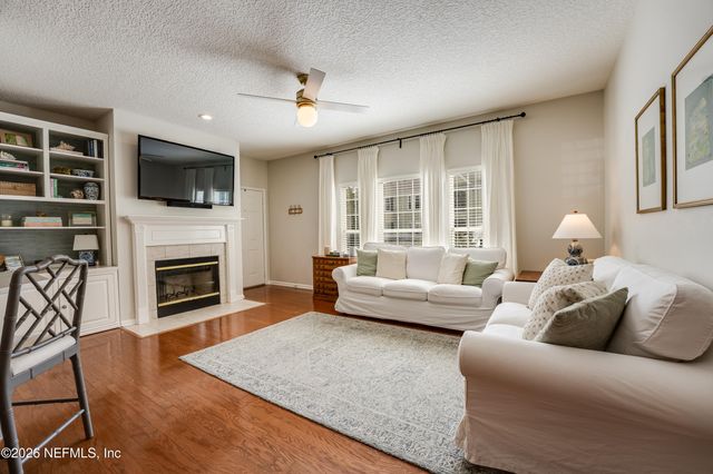 121 JARDIN DE MER Place 121, Jacksonville Beach, FL 32250