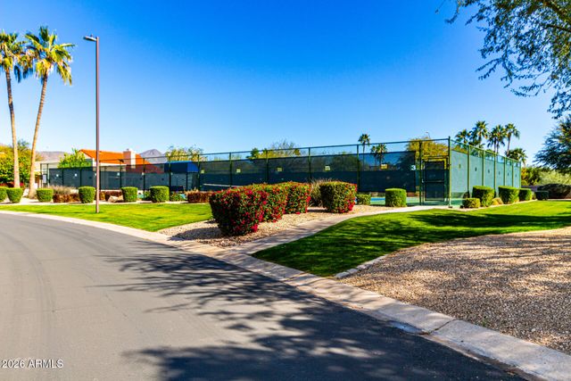 10487 E COCHISE Avenue, Scottsdale, AZ 85258