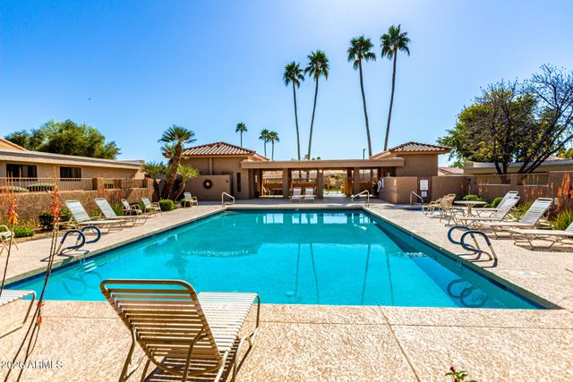 10487 E COCHISE Avenue, Scottsdale, AZ 85258