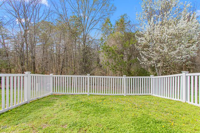 642 Cairn Circle, Burlington, NC 27217