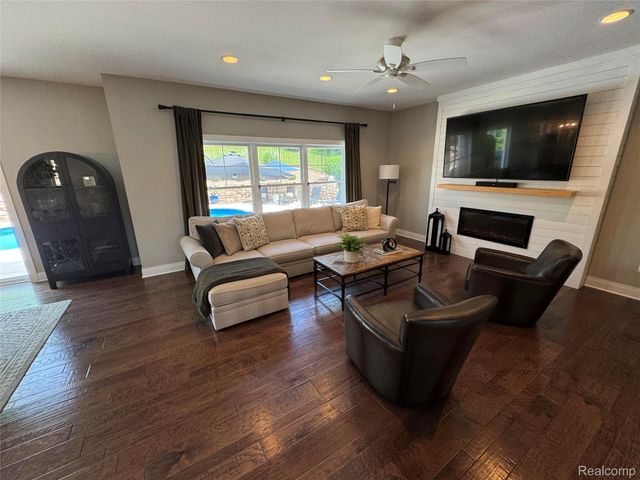 11029 Ridge View Trail, Tyrone Township, MI 48430