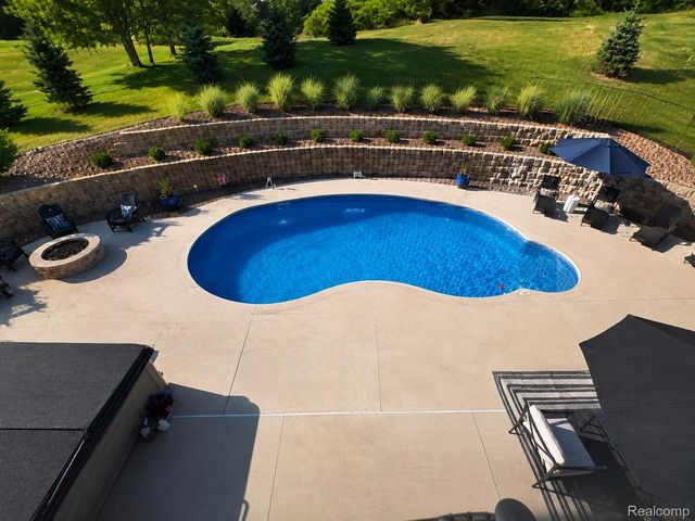 11029 Ridge View Trail, Tyrone Township, MI 48430
