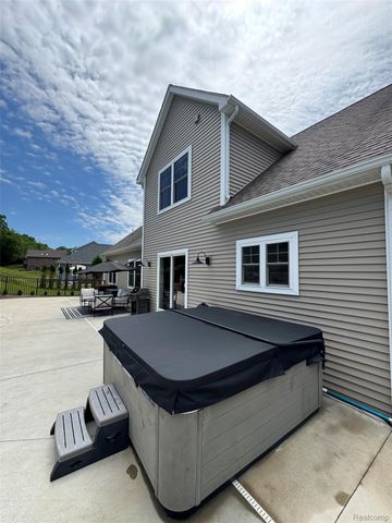 11029 Ridge View Trail, Tyrone Township, MI 48430