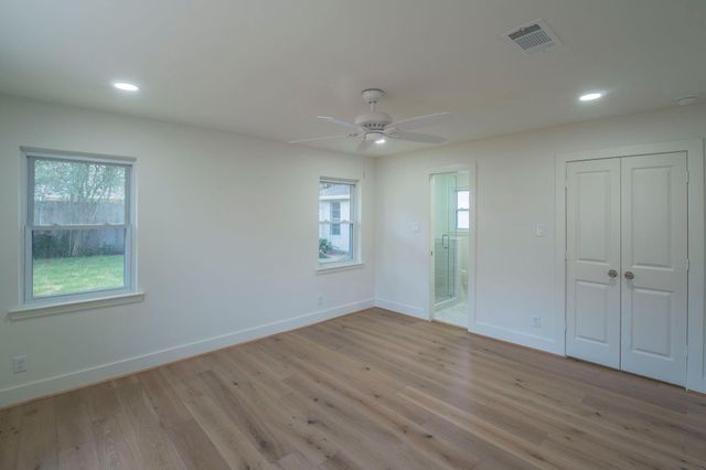 2002 Ottawa Lane, Houston, TX 77043