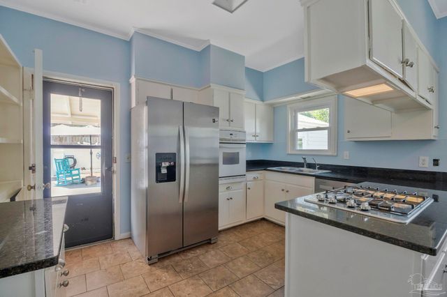 1811 Yates Ave, Pensacola, FL 32503