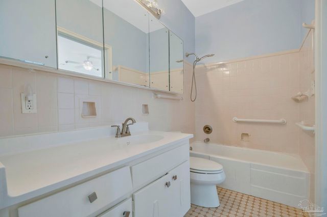 1811 Yates Ave, Pensacola, FL 32503