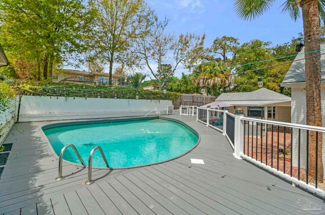 1811 Yates Ave, Pensacola, FL 32503