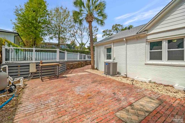 1811 Yates Ave, Pensacola, FL 32503