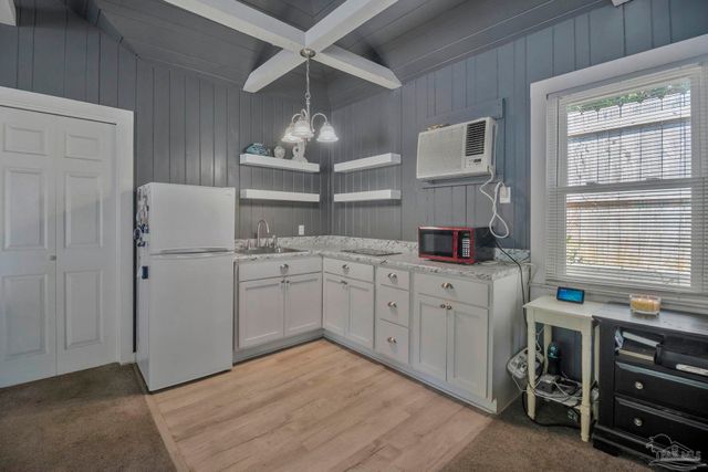 1811 Yates Ave, Pensacola, FL 32503