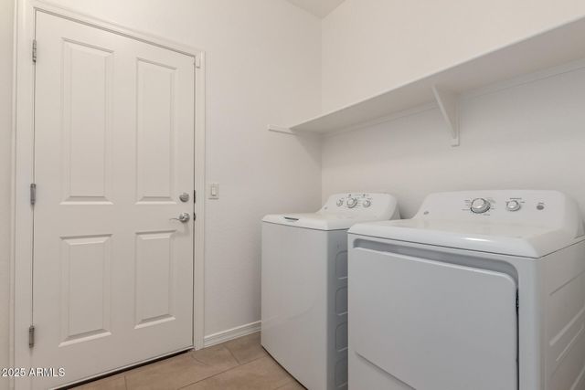 813 W LOVE Road, San Tan Valley, AZ 85143