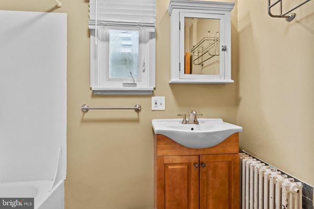 214 N COLLEGE ST, Carlisle, PA 17013