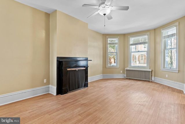 214 N COLLEGE ST, Carlisle, PA 17013