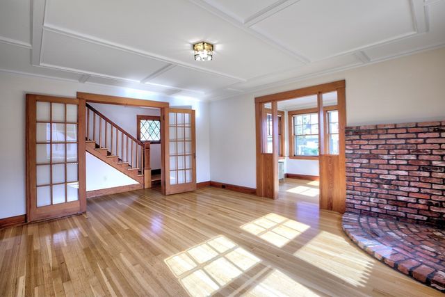 262 Washington St, Gloucester, MA 01930