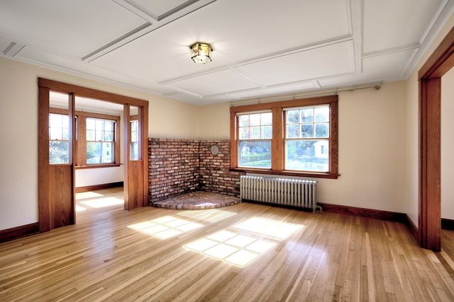 262 Washington St, Gloucester, MA 01930