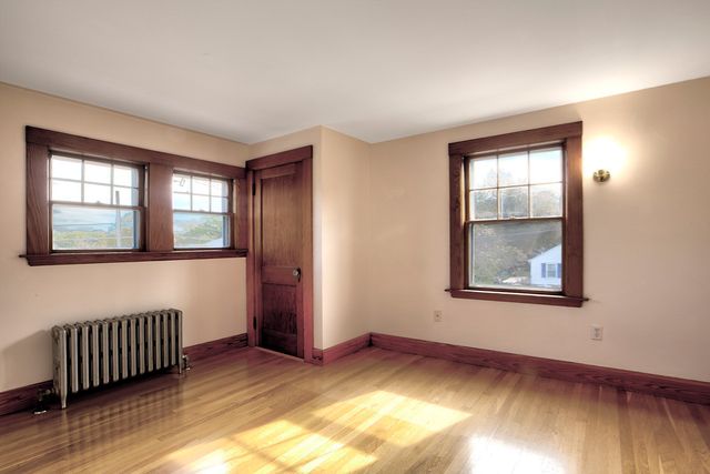 262 Washington St, Gloucester, MA 01930