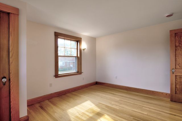 262 Washington St, Gloucester, MA 01930