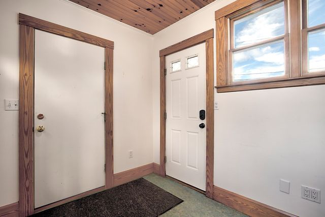 262 Washington St, Gloucester, MA 01930