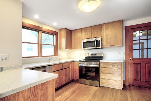 262 Washington St, Gloucester, MA 01930