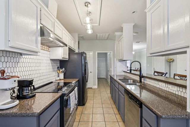 101 Blanco DR, Hutto, TX 78634