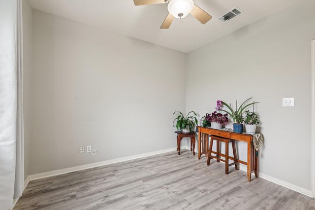 101 Blanco DR, Hutto, TX 78634