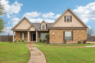 101 Blanco DR, Hutto, TX 78634