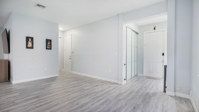 19329 NE 8th Court, Miami, FL 33179