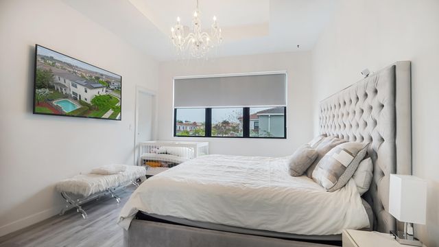 19329 NE 8th Court, Miami, FL 33179