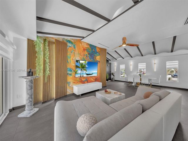 1141 Adams St, Hollywood, FL 33019