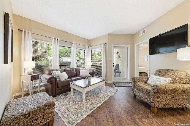 401 W Lincoln St Apt A115, New Braunfels, TX 78130