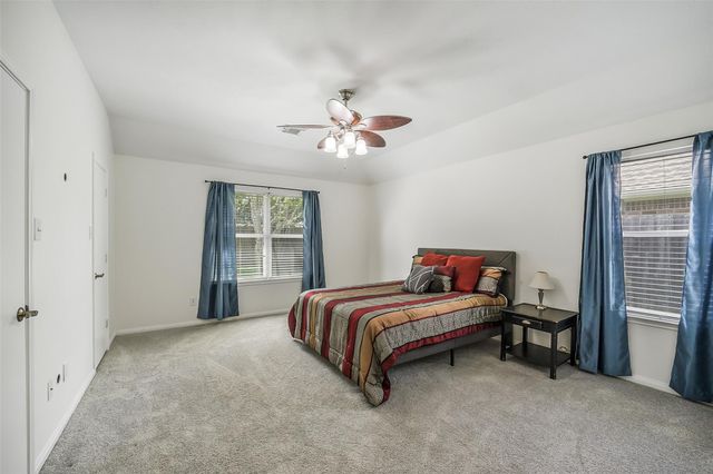 3811 Lake Ballinger Lane, Richmond, TX 77406
