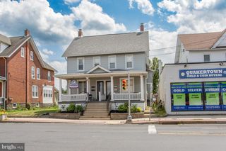 400 & 402 W BROAD ST, Quakertown, PA 18951