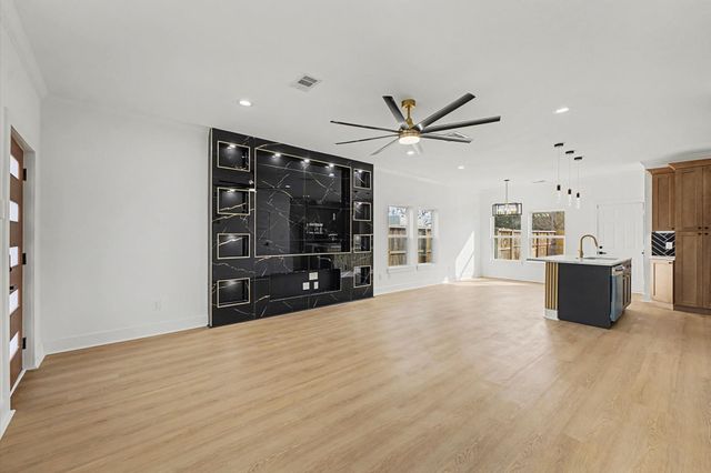 9214 Madera Road, Houston, TX 77078